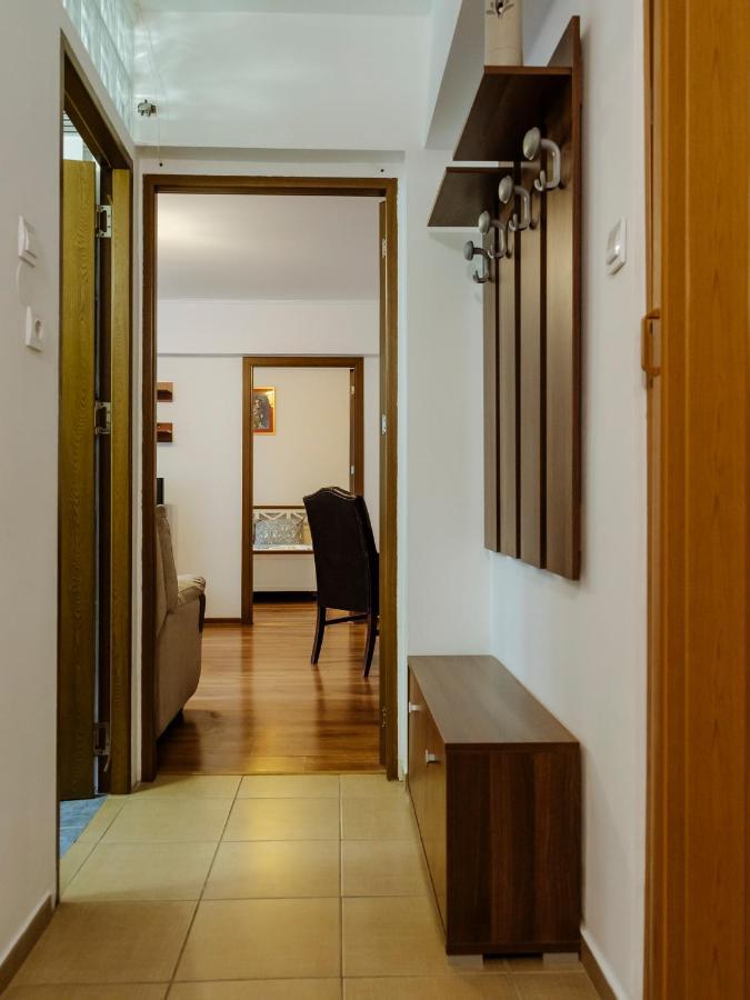 בוקרשט Old Town Historic Apartment With Backyard Mini Park מראה חיצוני תמונה