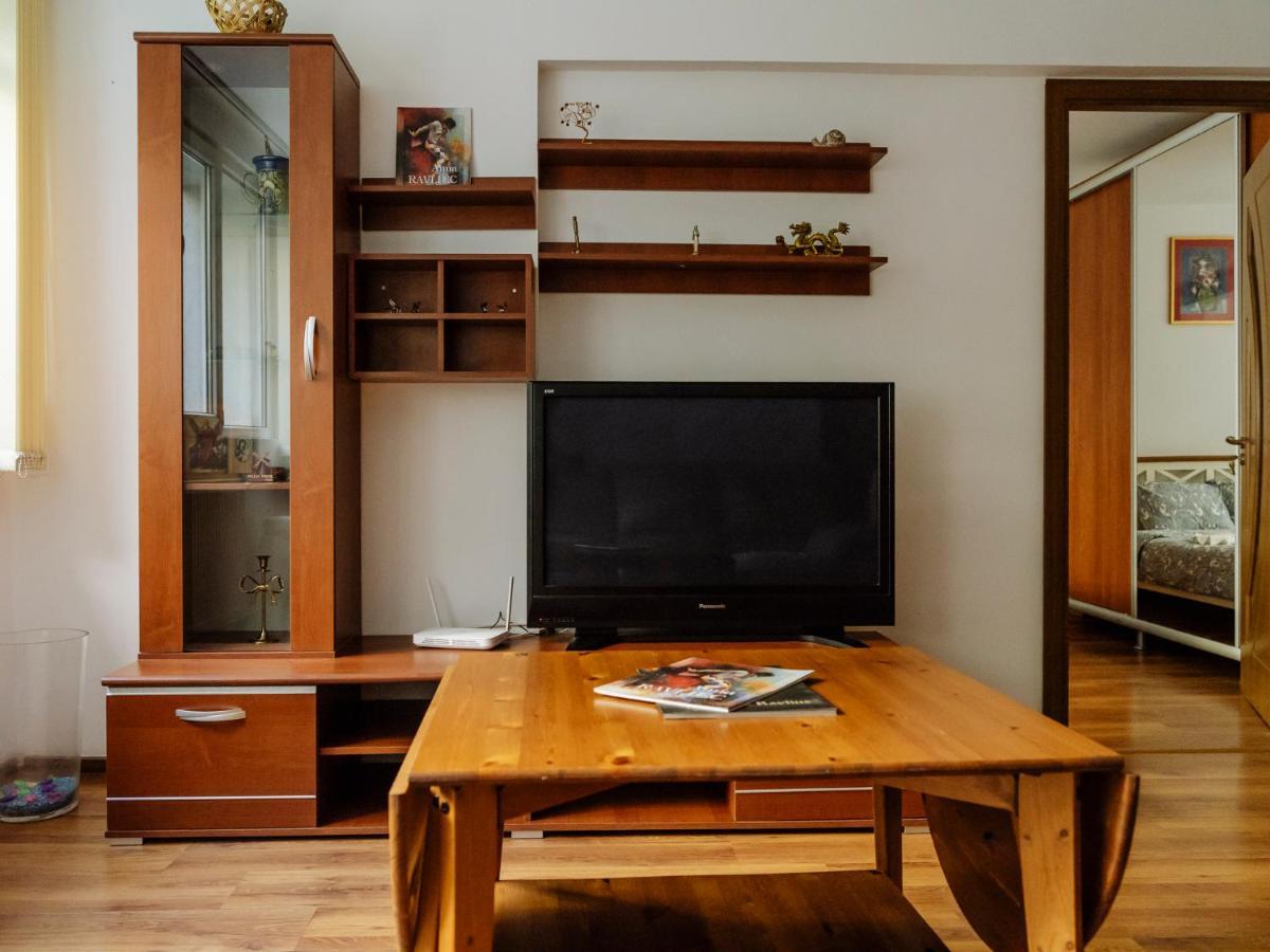 בוקרשט Old Town Historic Apartment With Backyard Mini Park מראה חיצוני תמונה