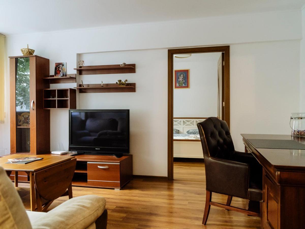 בוקרשט Old Town Historic Apartment With Backyard Mini Park מראה חיצוני תמונה