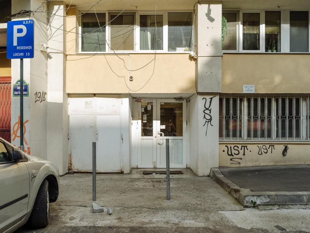 בוקרשט Old Town Historic Apartment With Backyard Mini Park מראה חיצוני תמונה
