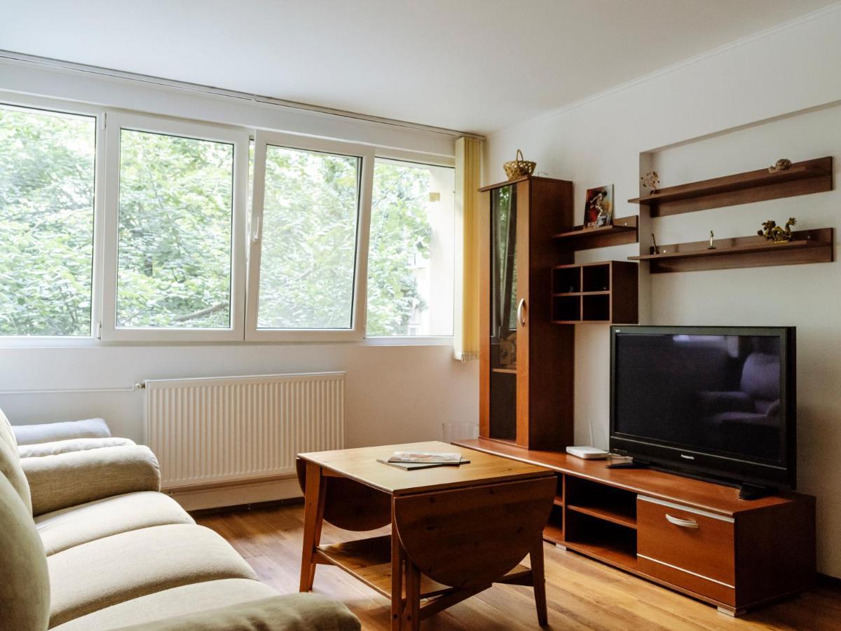 בוקרשט Old Town Historic Apartment With Backyard Mini Park מראה חיצוני תמונה